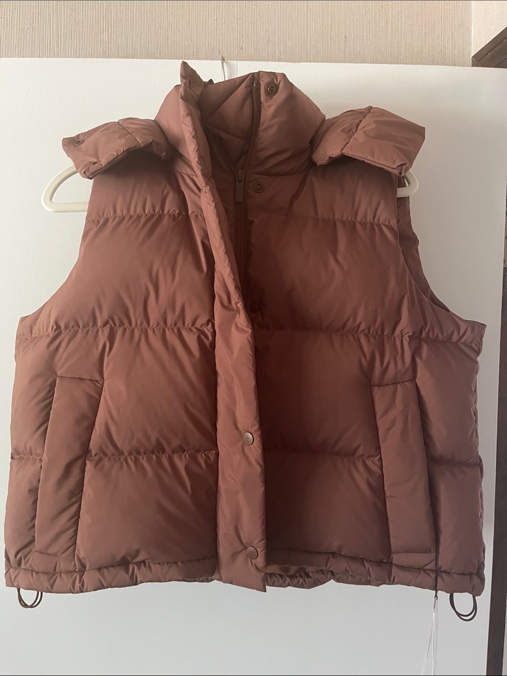lululemon athletica Wunder Puff Cropped Vest - Beige and Yellow Tags